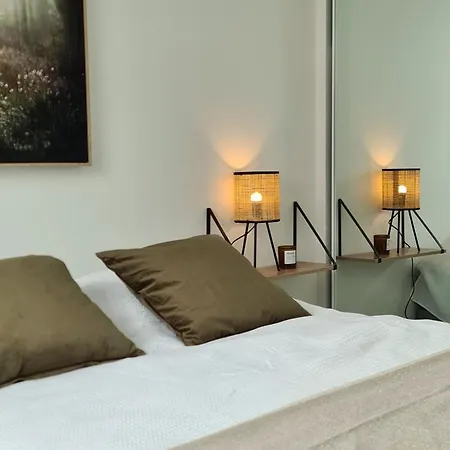 Uusi Viihtysae 4-hengen Hiekkasaerkillae Kalajoki