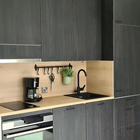 Uusi Viihtysae 4-hengen Hiekkasaerkillae Lägenhet Kalajoki